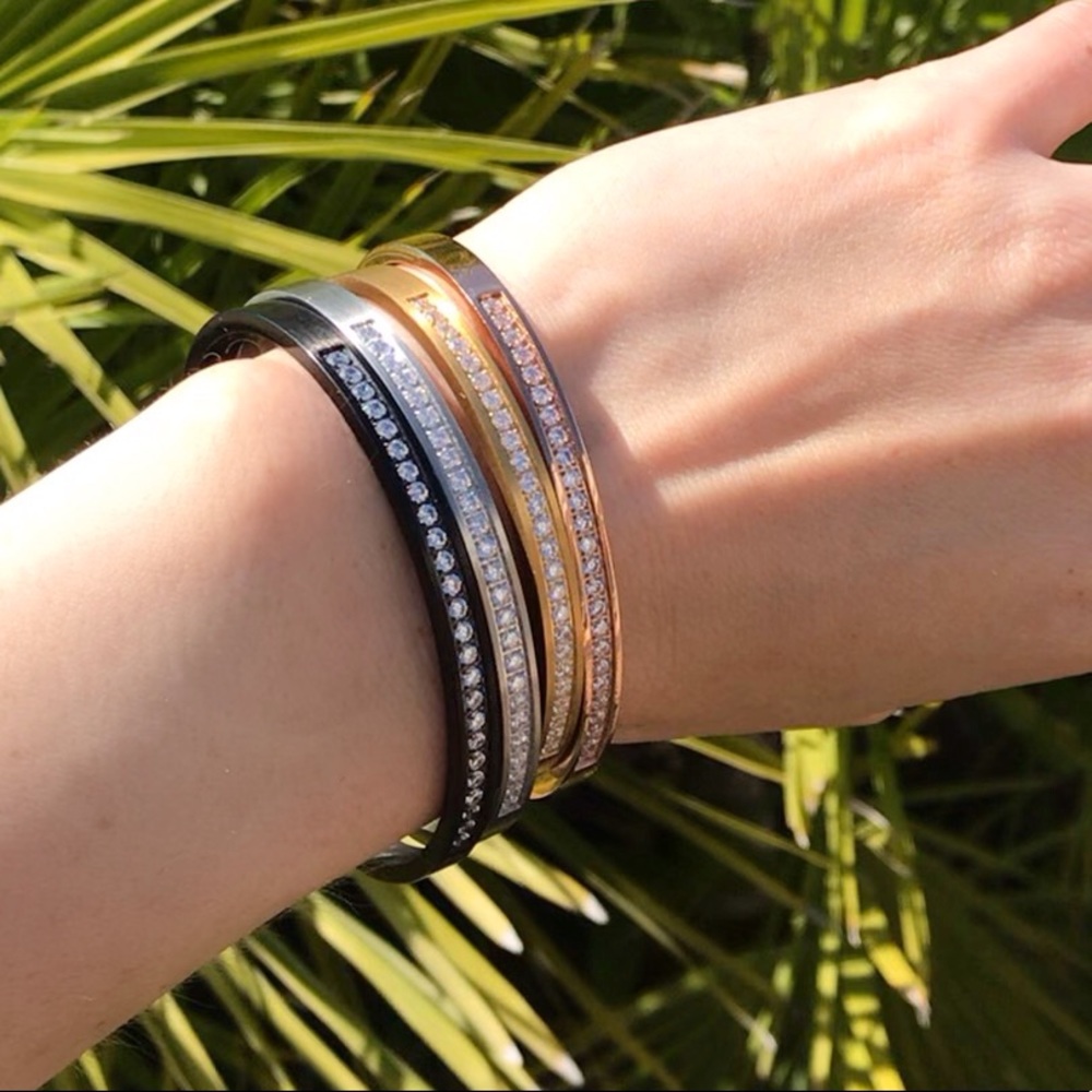 Set Of 4 Stacking Bracelets In 4 Colors - image 1